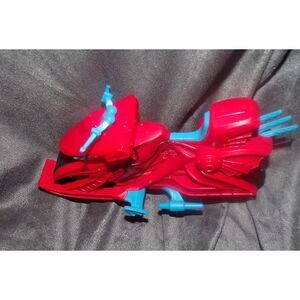 2018 Hasbro Marvel Universe Spiderman Red Motorcycle